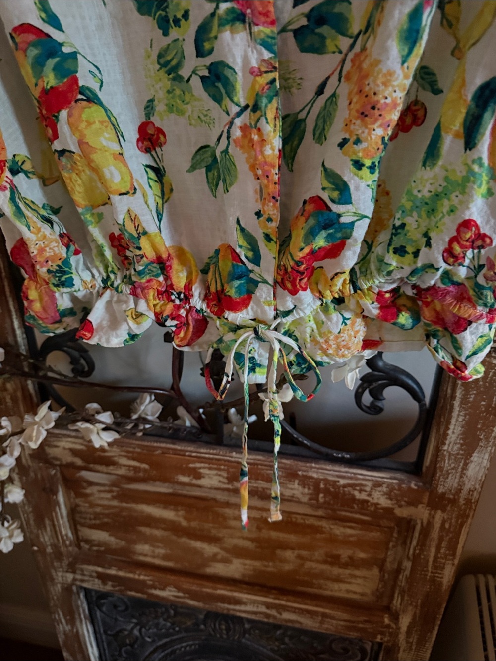 LC Lauren Conrad White Floral & Fruit Print Tie-Waist Button Down Top - Picture 7 of 7